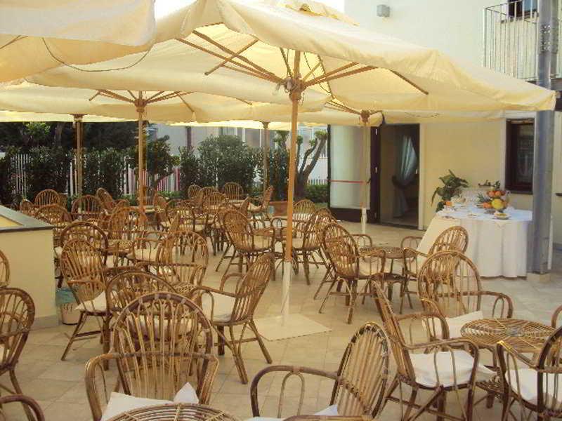 Costa Hotel Pompei Esterno foto