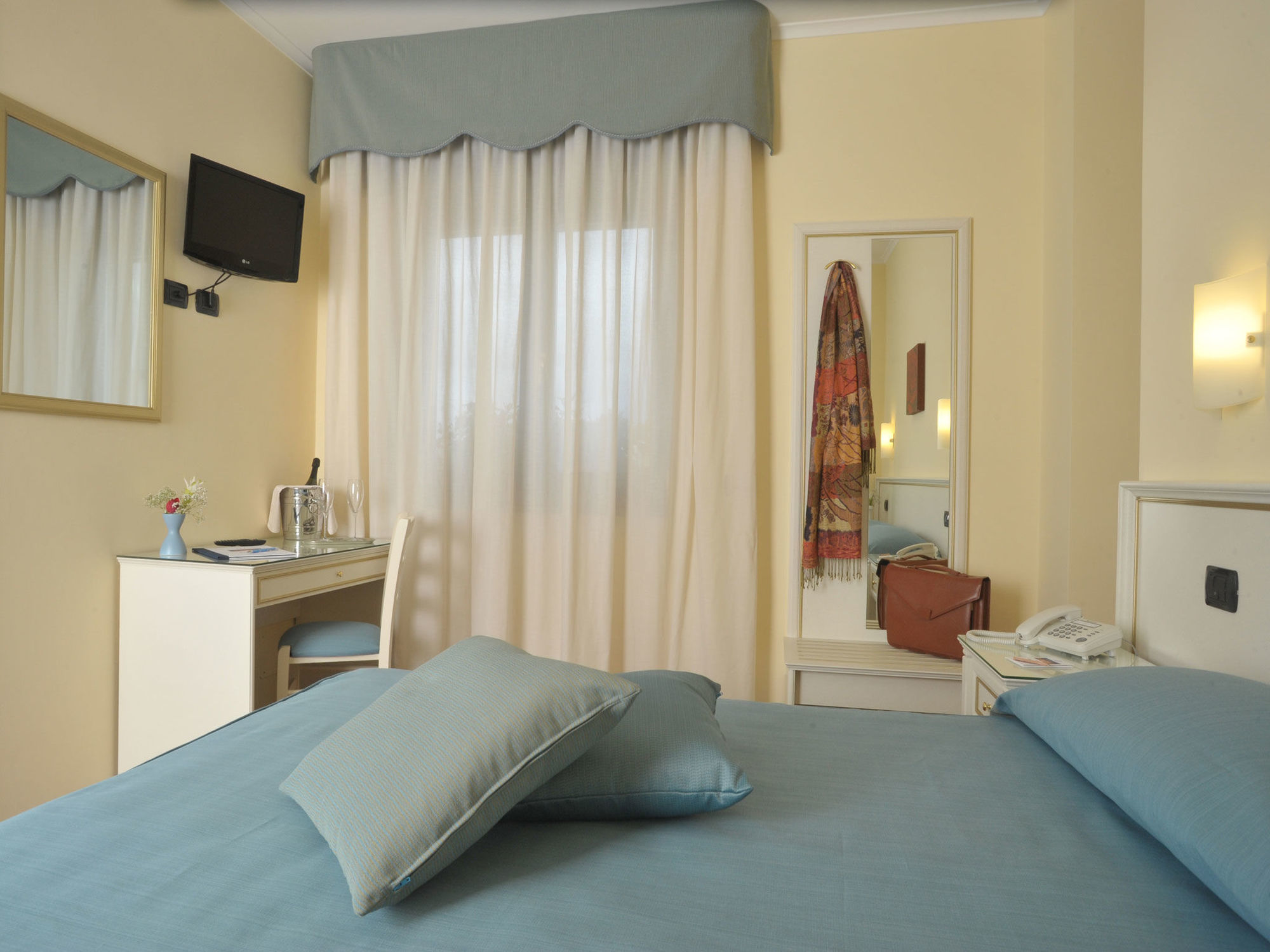 Costa Hotel Pompei Esterno foto